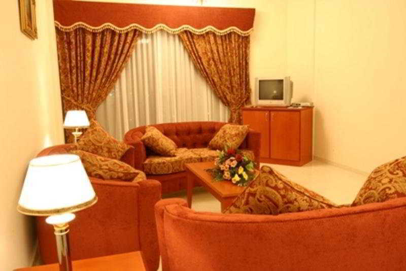 Emirates Palace Hotel Suites Sharjah Quarto foto